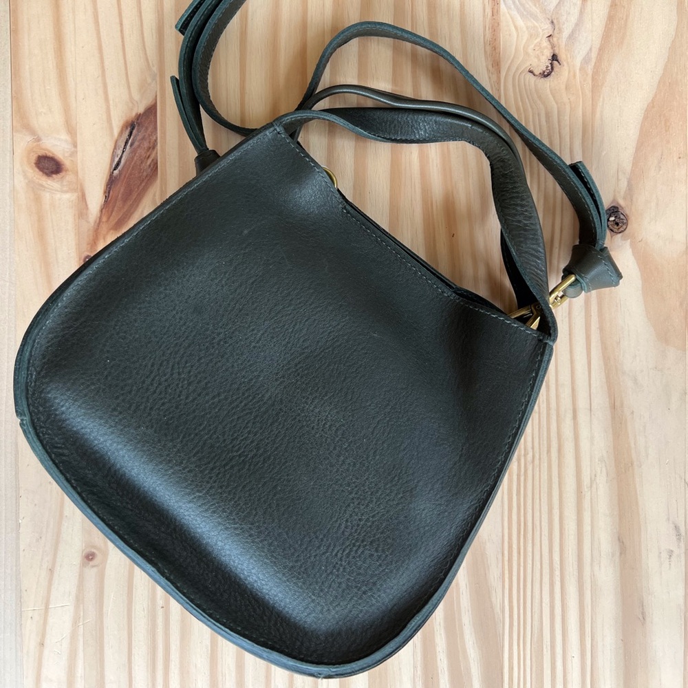 The Sydney Hunter Green Crossbody Bag